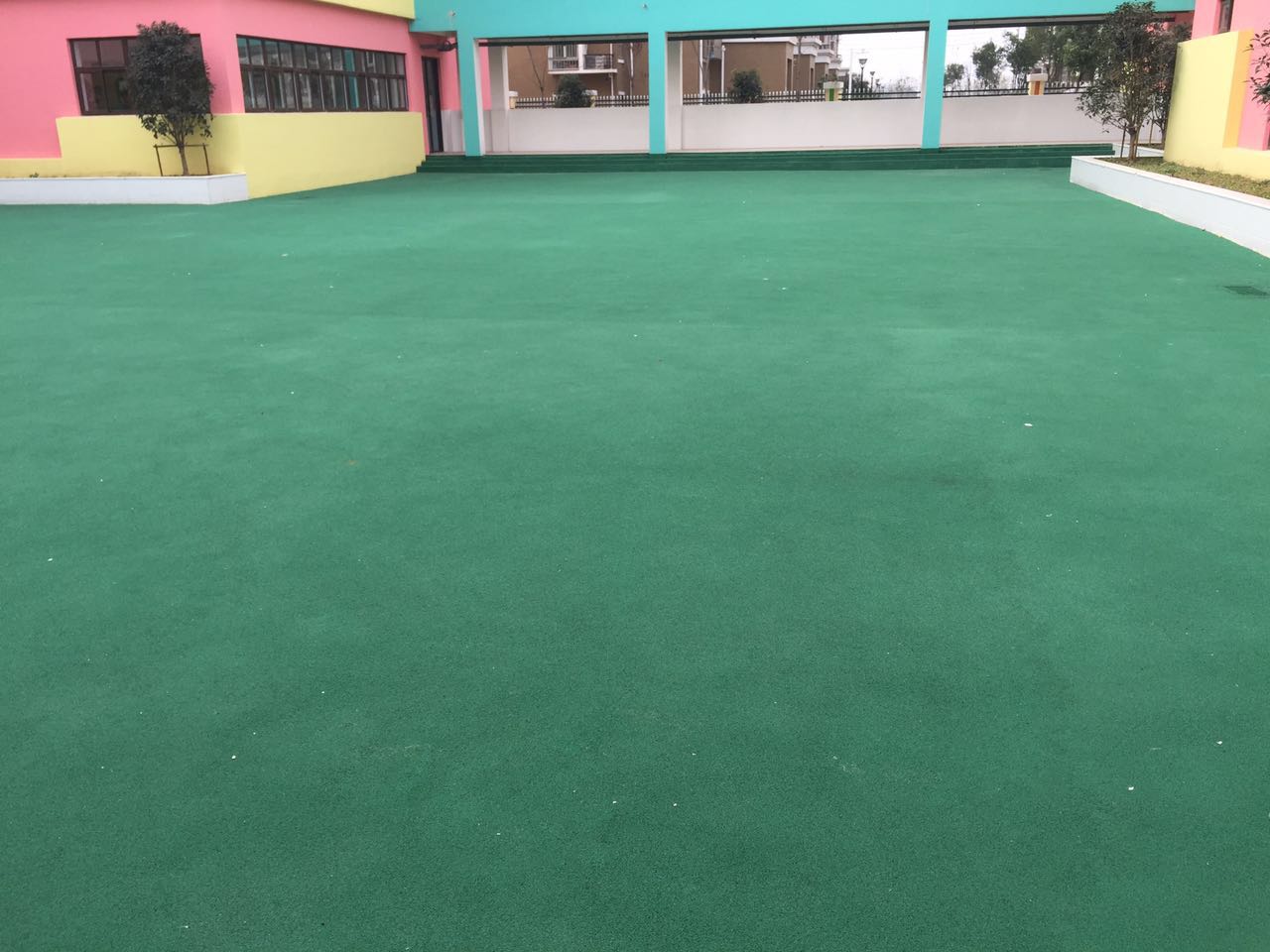 淮安棲霞小區(qū)幼兒園EPDM地坪